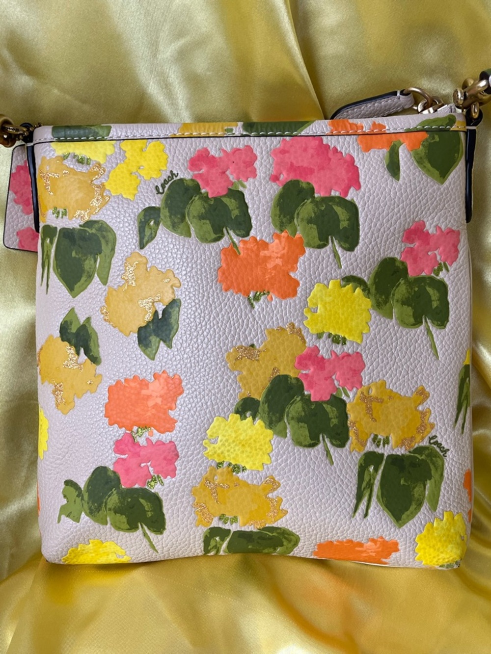 Coach Kitt Floral Crossbody Bag 🩷 Pink with 💛 Yellow, 🧡 Orange & 💚 Green NWOT - Picture 13 of 14